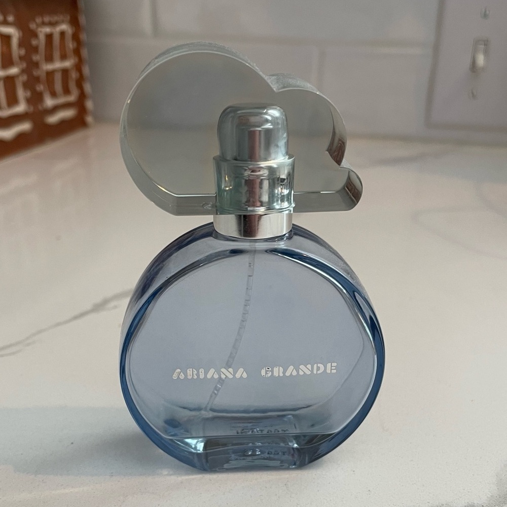 Ariana Grande Cloud Perfume Bottle